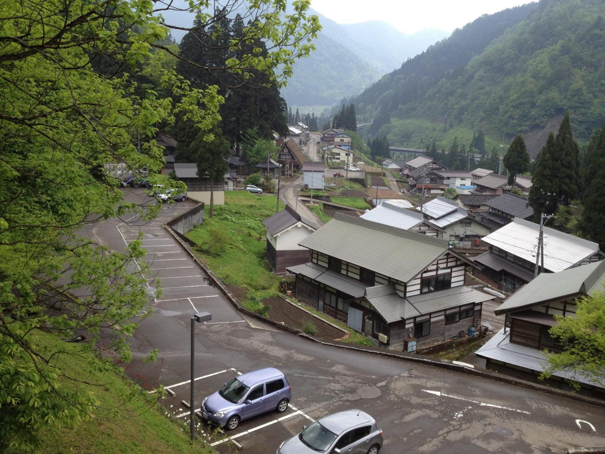 Gokasanso Hotel Nanto Exterior photo